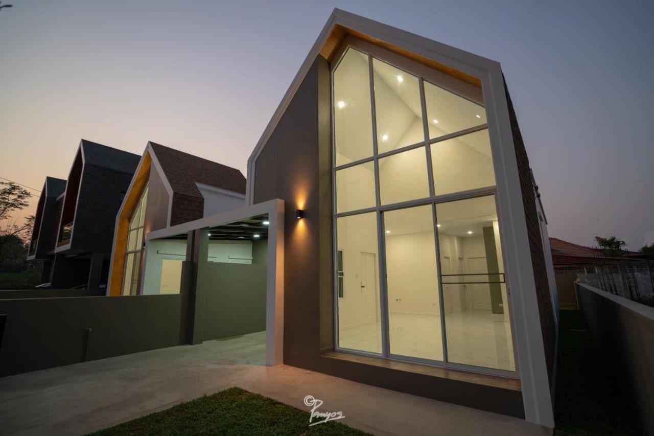 Kanchanaburi Modern Home المظهر الخارجي الصورة